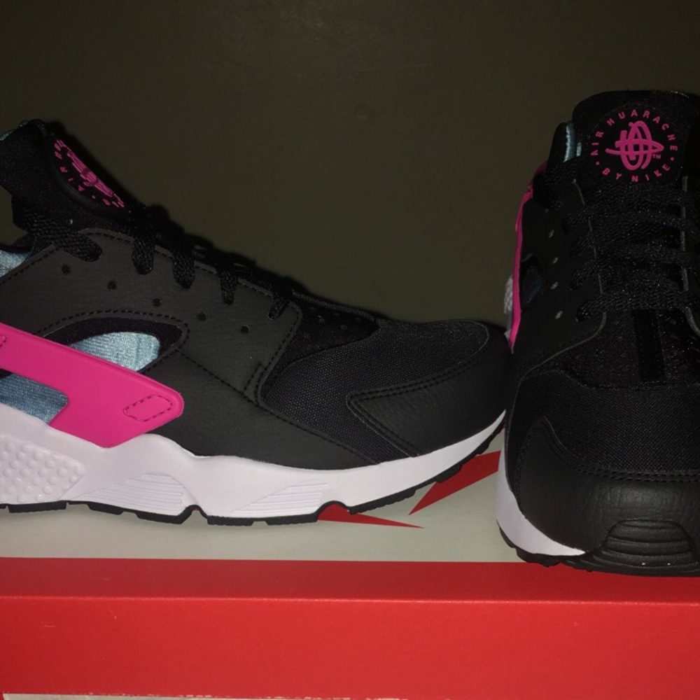 NWT Nike Air Huarache - Picture 8 of 8